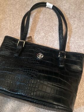 Giani Bernini Black Croc-Embossed Tote Bag with multiple pockets New with tags